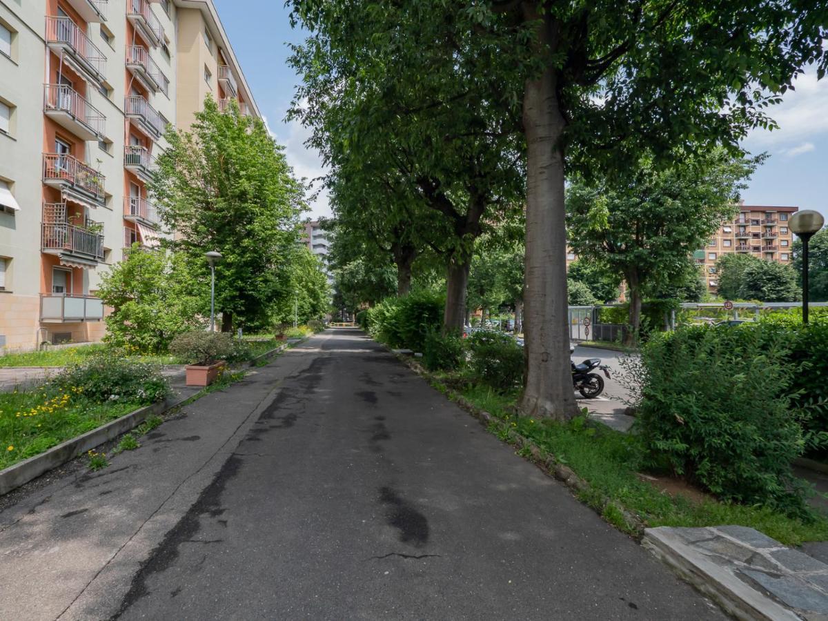 I Host Apartment - Appennini 53 Милано Екстериор снимка