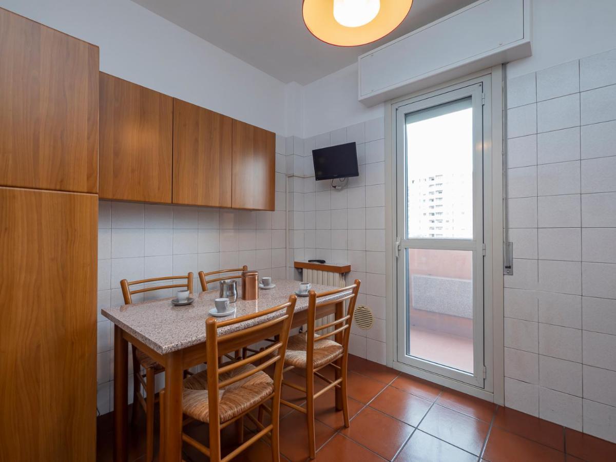 I Host Apartment - Appennini 53 Милано Екстериор снимка