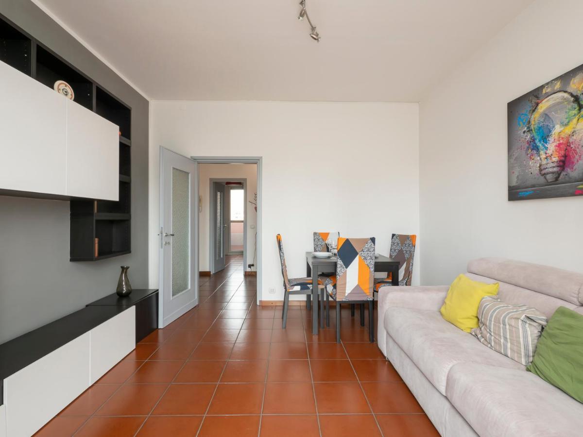 I Host Apartment - Appennini 53 Милано Екстериор снимка