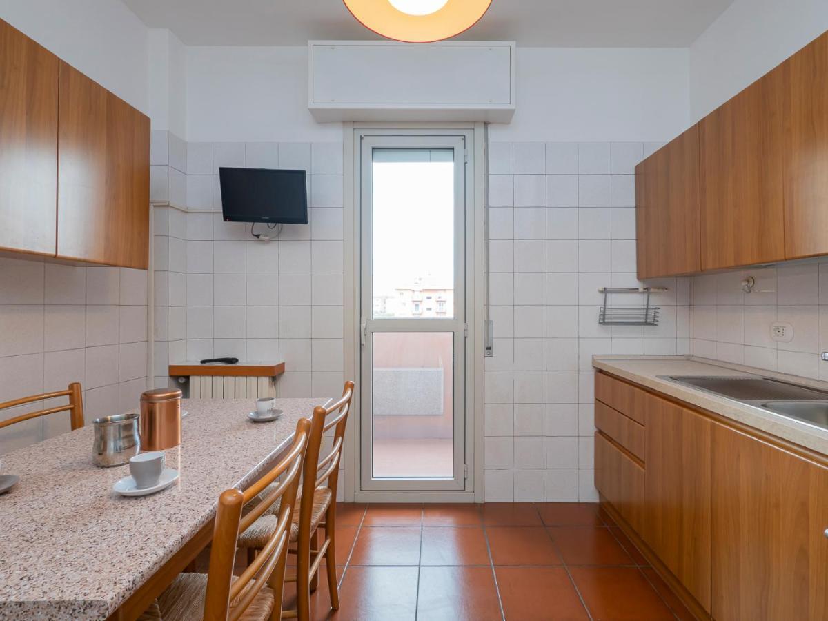 I Host Apartment - Appennini 53 Милано Екстериор снимка